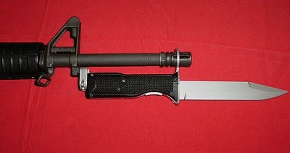 gradbay3t.jpg - 28558 Bytes